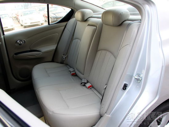 2011款日产阳光1.5CVT尊贵版(XV)