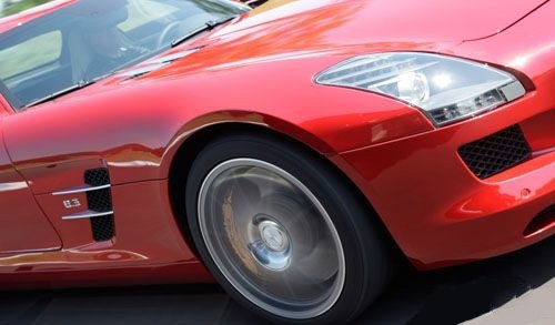 重返鸥翼飘飘年代 试驾奔驰超跑SLS AMG 汽车之家