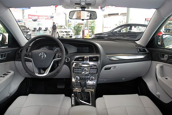 2011款中华530