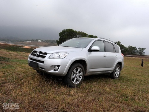 һ 2011RAV4