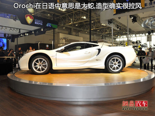 日系贵族 图文详解光冈3款车型嘉路/大蛇/女王