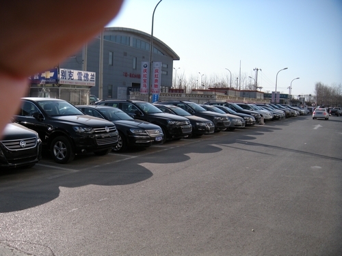 现车、优惠均有 摇号后探访北京新亚市